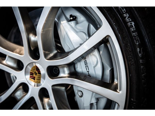 PORSCHE CAYENNE 2018 Image 31