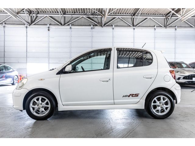 TOYOTA VITZ 2003 Image 31