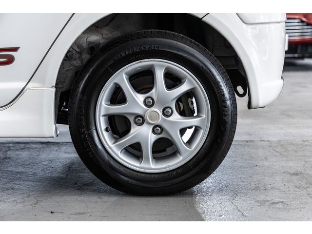 TOYOTA VITZ 2003 Image 31