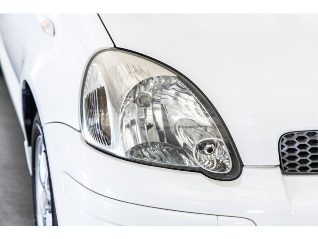 TOYOTA VITZ 2003 Image 31