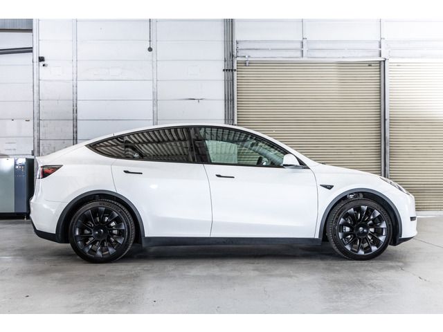 TESLA MODEL Y 2023 Image 31