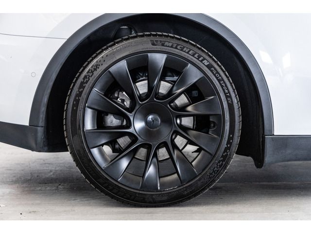 TESLA MODEL Y 2023 Image 31