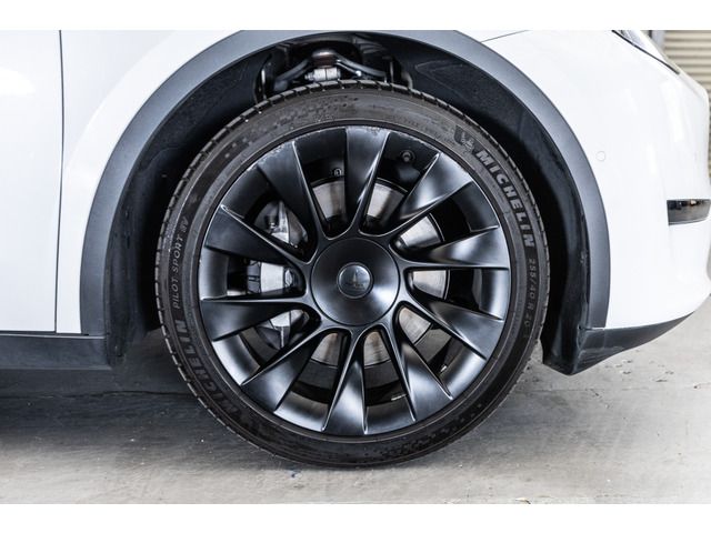 TESLA MODEL Y 2023 Image 31