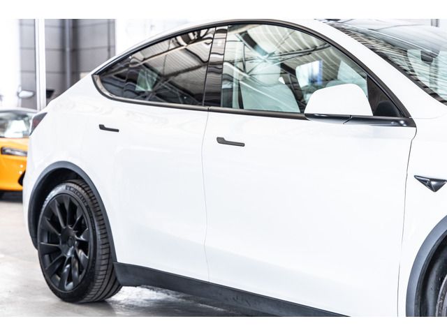 TESLA MODEL Y 2023 Image 31