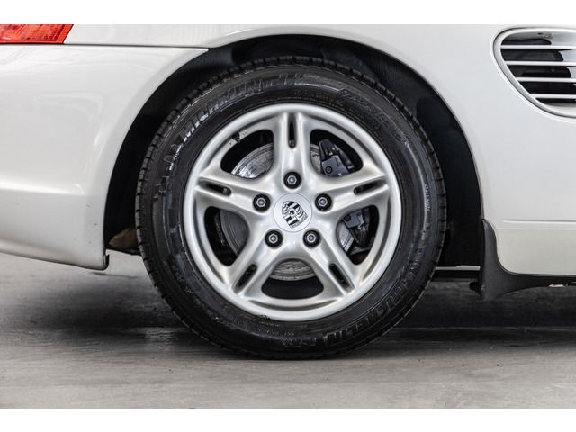 PORSCHE BOXSTER 2004 Image 31