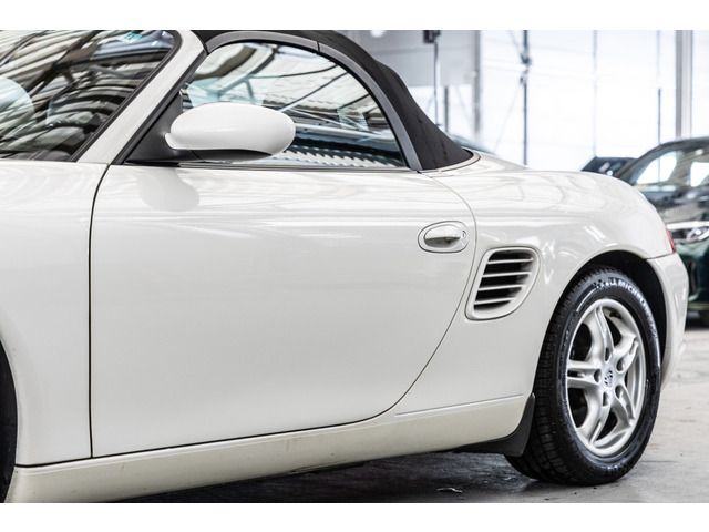 PORSCHE BOXSTER 2004 Image 31