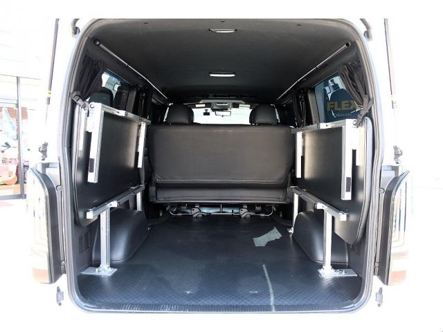 TOYOTA HIACE VAN 4WD 2023 Image 31