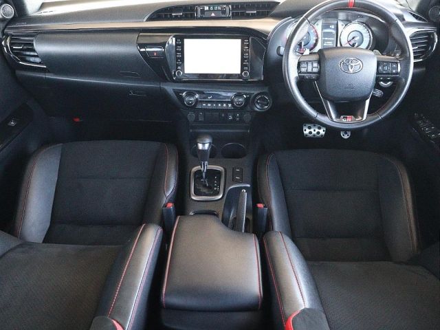 TOYOTA HILUX 4WD 2023 Image 31