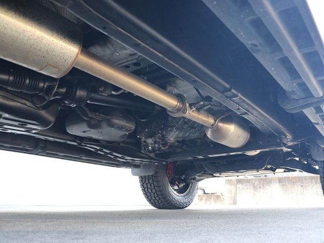 TOYOTA HILUX 4WD 2023 Image 31