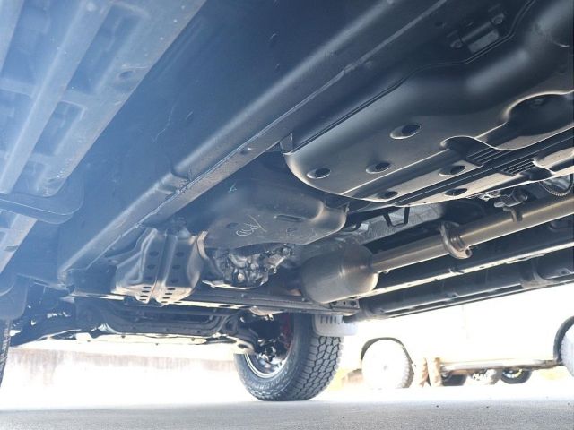 TOYOTA HILUX 4WD 2023 Image 31