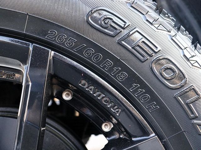 TOYOTA HILUX 4WD 2023 Image 31