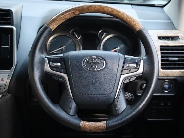 TOYOTA LANDCRUISER PRADO 2022 Image 31