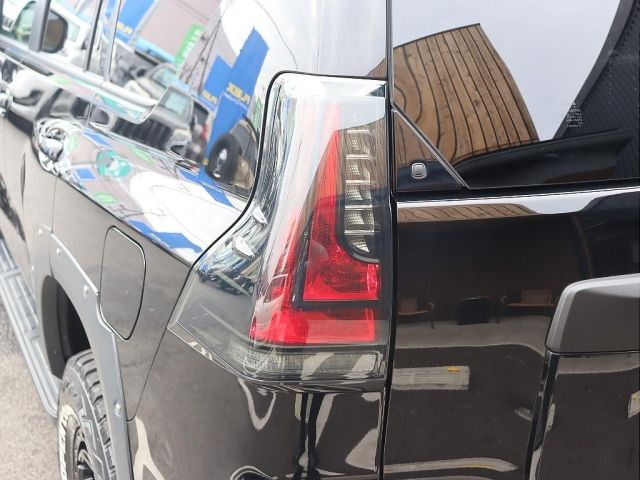 TOYOTA LANDCRUISER PRADO 2022 Image 31