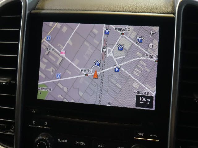 PORSCHE CAYENNE 2016 Image 31