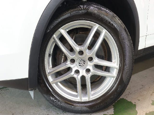 PORSCHE CAYENNE 2016 Image 31