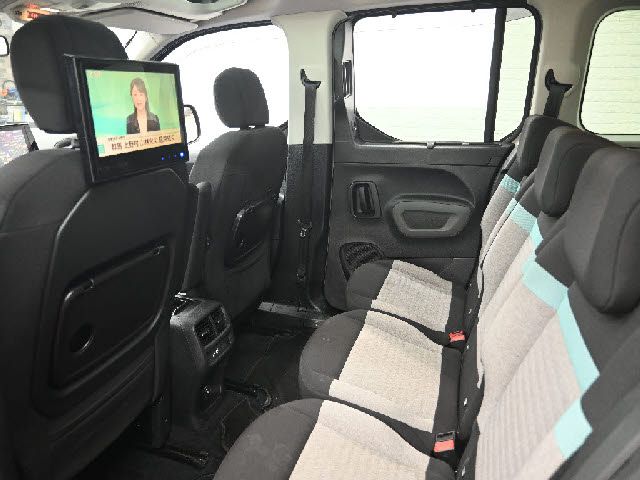 CITROEN BERLINGO 2021 Image 31