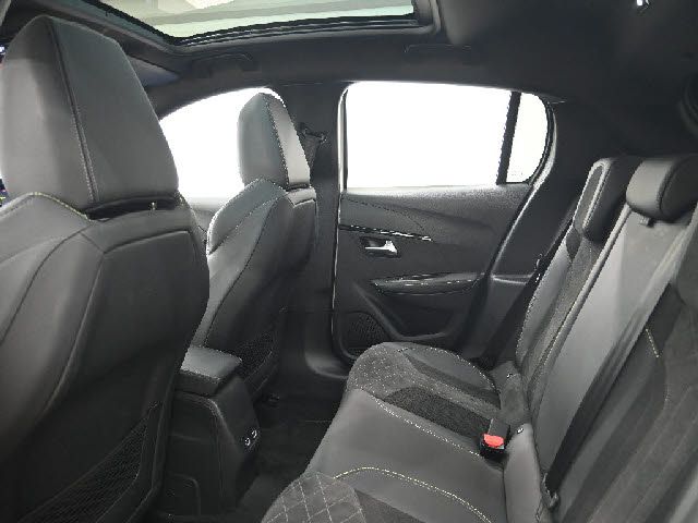 PEUGEOT 208 2022 Image 31