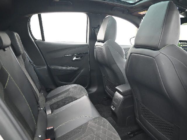PEUGEOT 208 2022 Image 31