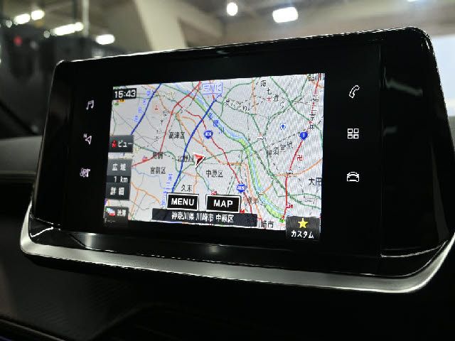 PEUGEOT 208 2022 Image 31