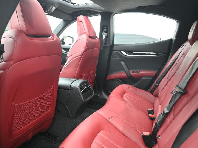 MASERATI GHIBLI SEDA 2018 Image 31