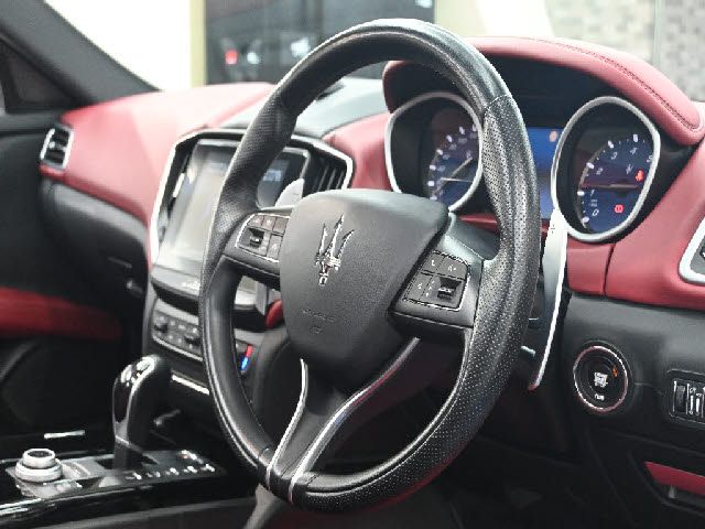 MASERATI GHIBLI SEDA 2018 Image 31
