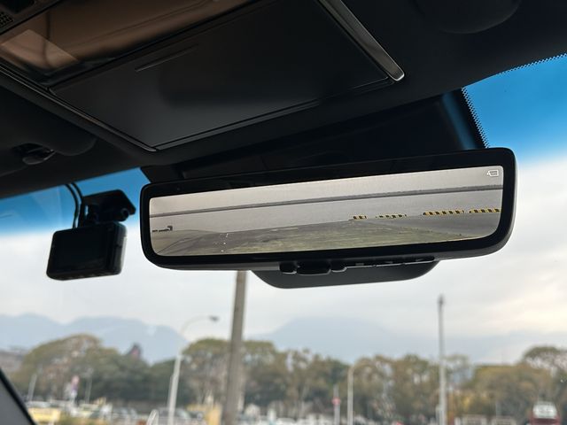 TOYOTA LEXUS LX600 2023 Image 31