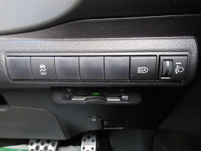 TOYOTA COROLLA SPORT HYBRID 2019 Image 31