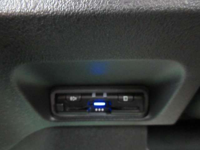 HONDA N BOX CUSTOM 2023 Image 31