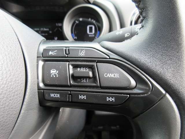 TOYOTA YARIS CROSS HYBRID 2021 Image 31