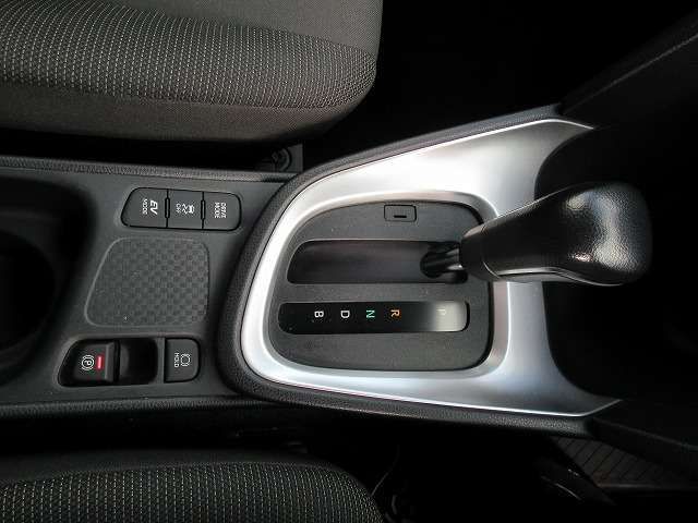 TOYOTA YARIS CROSS HYBRID 2021 Image 31