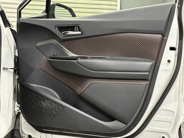 TOYOTA C-HR 4WD 2017 Image 31