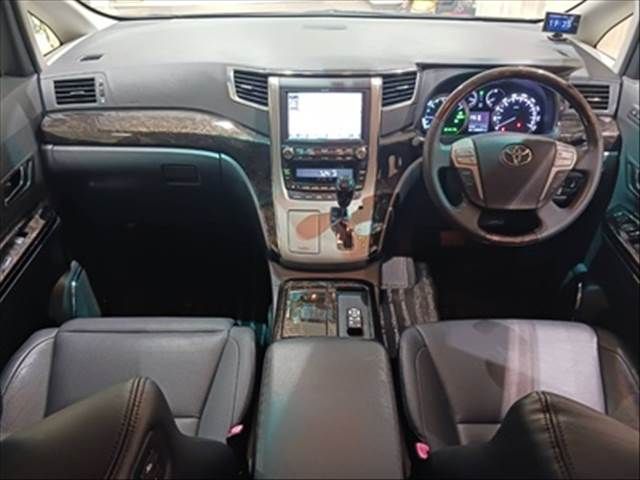TOYOTA VELLFIRE  HYBRID 4WD 2013 Image 31