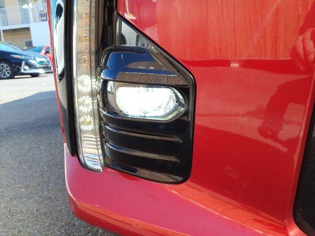 TOYOTA PRIUS PHV 2018 Image 31