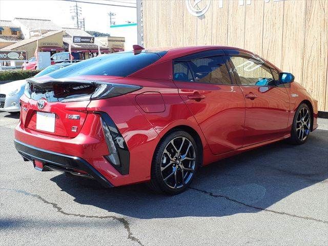 TOYOTA PRIUS PHV 2018 Image 31