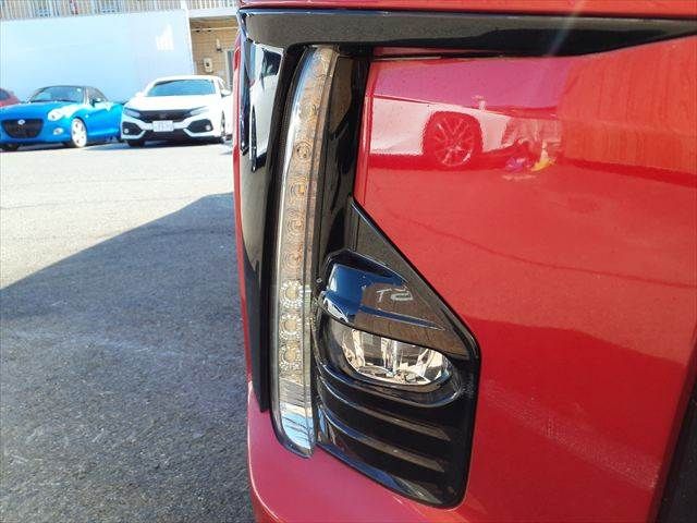 TOYOTA PRIUS PHV 2018 Image 31