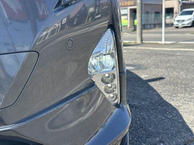 TOYOTA PRIUS 2017 Image 31