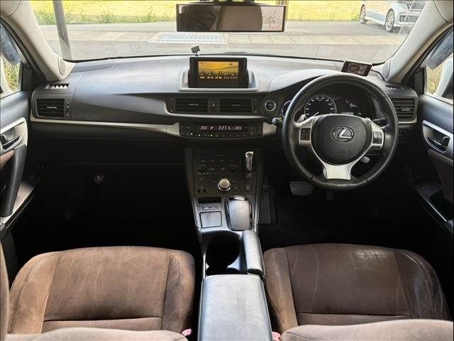 TOYOTA LEXUS CT200H 2011 Image 31