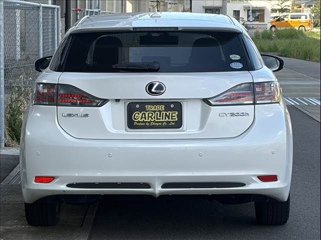 TOYOTA LEXUS CT200H 2011 Image 31