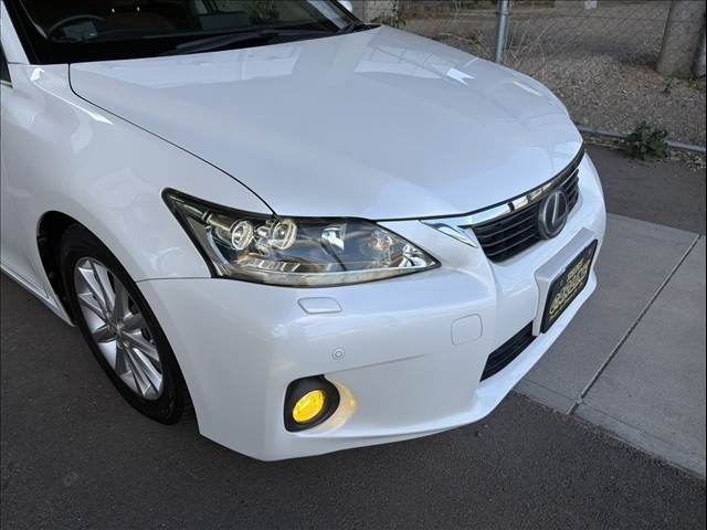 TOYOTA LEXUS CT200H 2011 Image 31