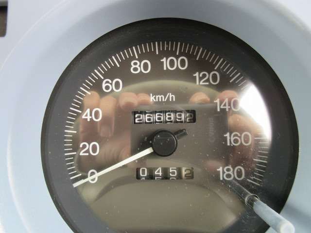 NISSAN RASHEEN 1998 Image 31