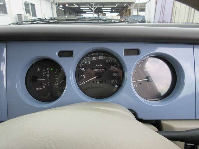 NISSAN RASHEEN 1998 Image 31