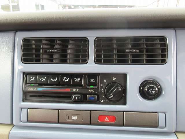 NISSAN RASHEEN 1998 Image 31