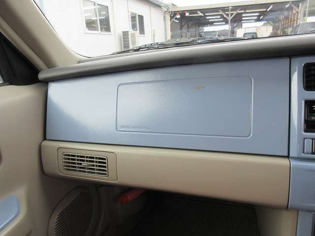 NISSAN RASHEEN 1998 Image 31