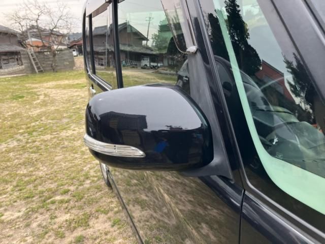 DAIHATSU TANTO CUSTOM 2010 Image 31