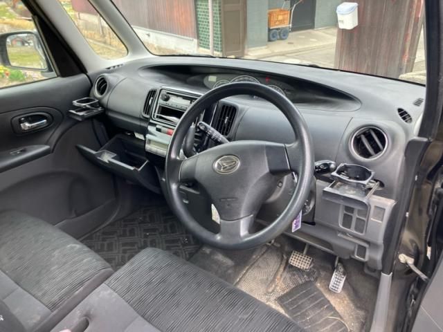 DAIHATSU TANTO CUSTOM 2010 Image 31