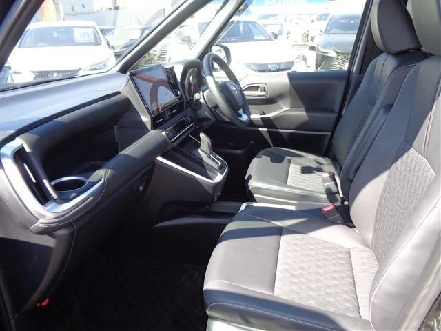 TOYOTA NOAH HYBRID 2025 Image 31