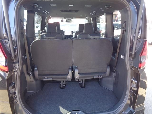 TOYOTA NOAH HYBRID 2025 Image 31