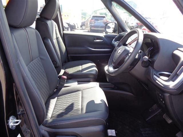 TOYOTA NOAH HYBRID 2025 Image 31