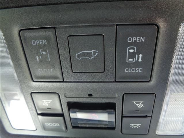 TOYOTA NOAH HYBRID 2025 Image 31