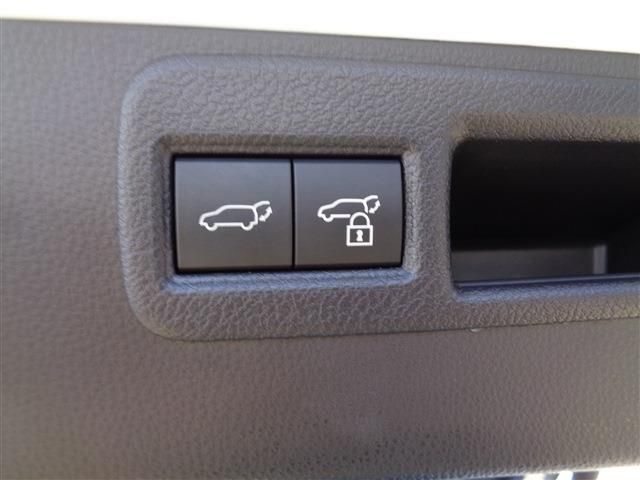 TOYOTA HARRIER HYBRID 2025 Image 31